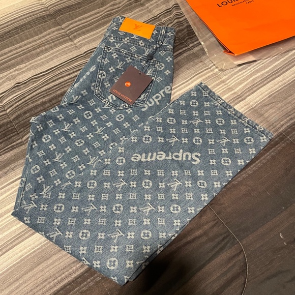 Louis Vuitton Supreme Jeans - Picture 2 of 8